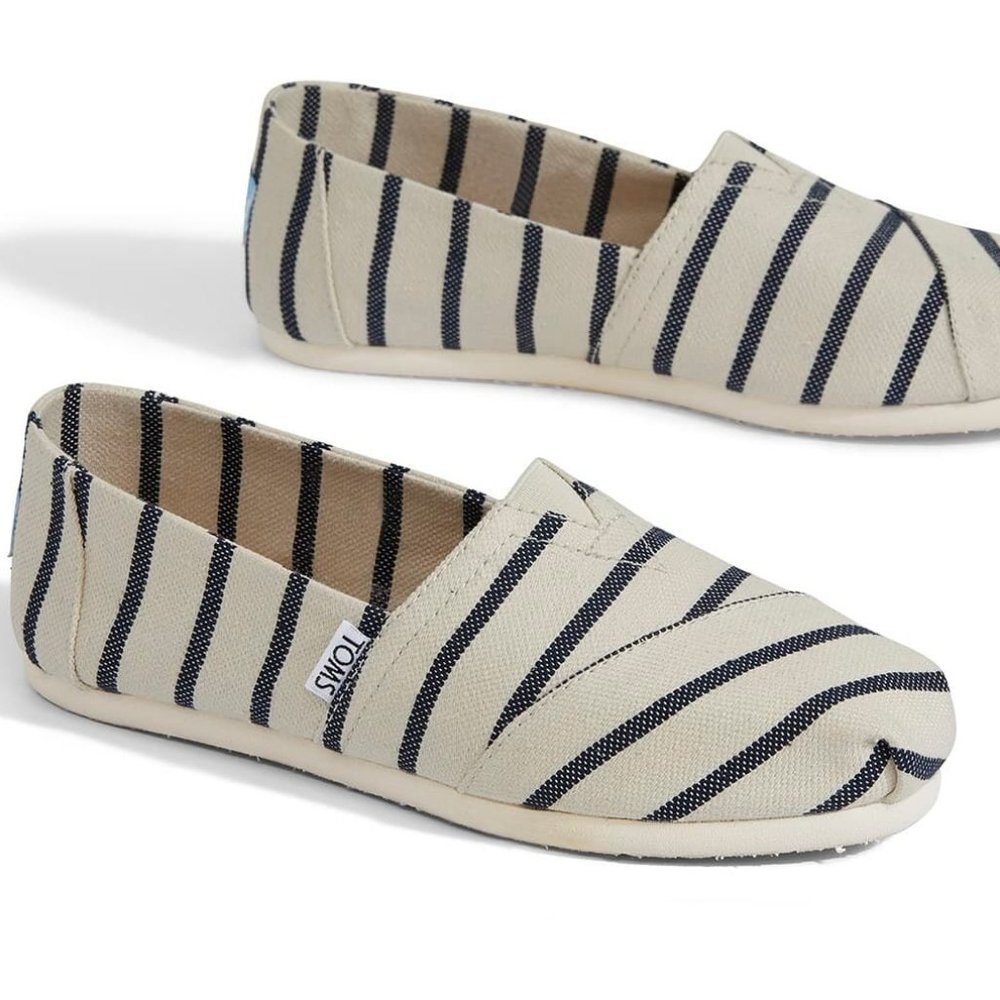 NEW TOMS White Navy Riviera Stripe